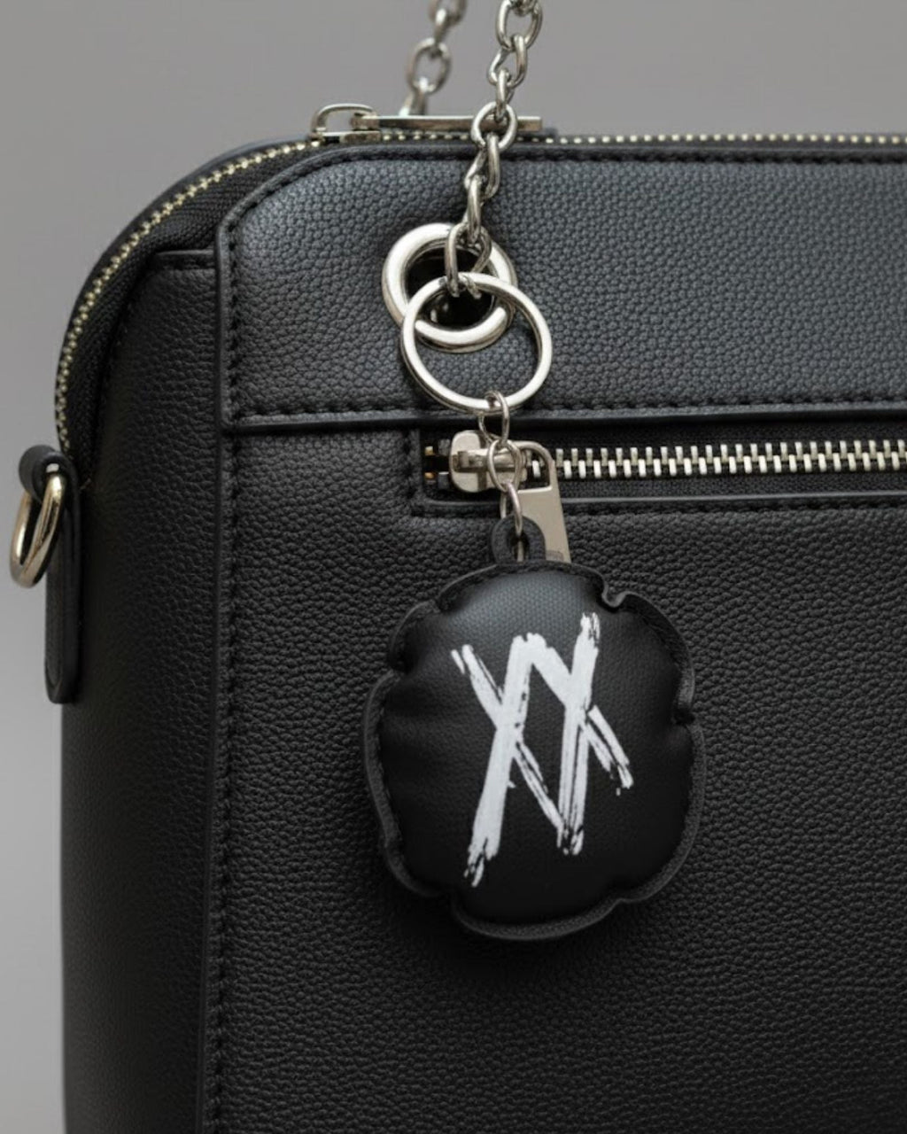 Black Puffy XX KeychainTauxxic